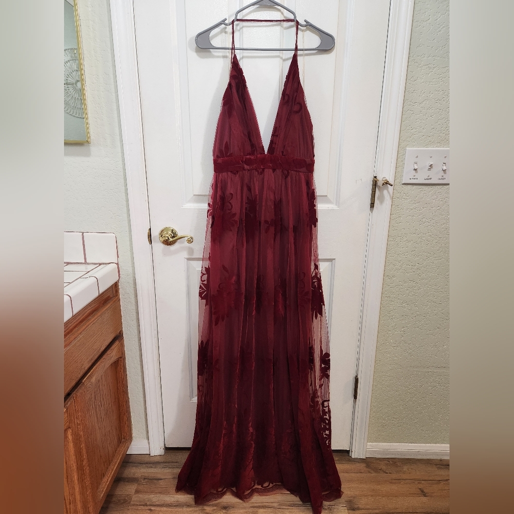 Morgan Formal Flocked Velvet Dress - XL
